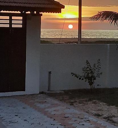 Poovar Sea View Rooms And Boating Family & Couple Only Extérieur photo