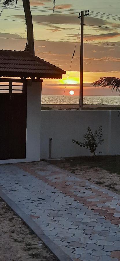 Poovar Sea View Rooms And Boating Family & Couple Only Extérieur photo