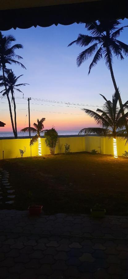 Poovar Sea View Rooms And Boating Family & Couple Only Extérieur photo