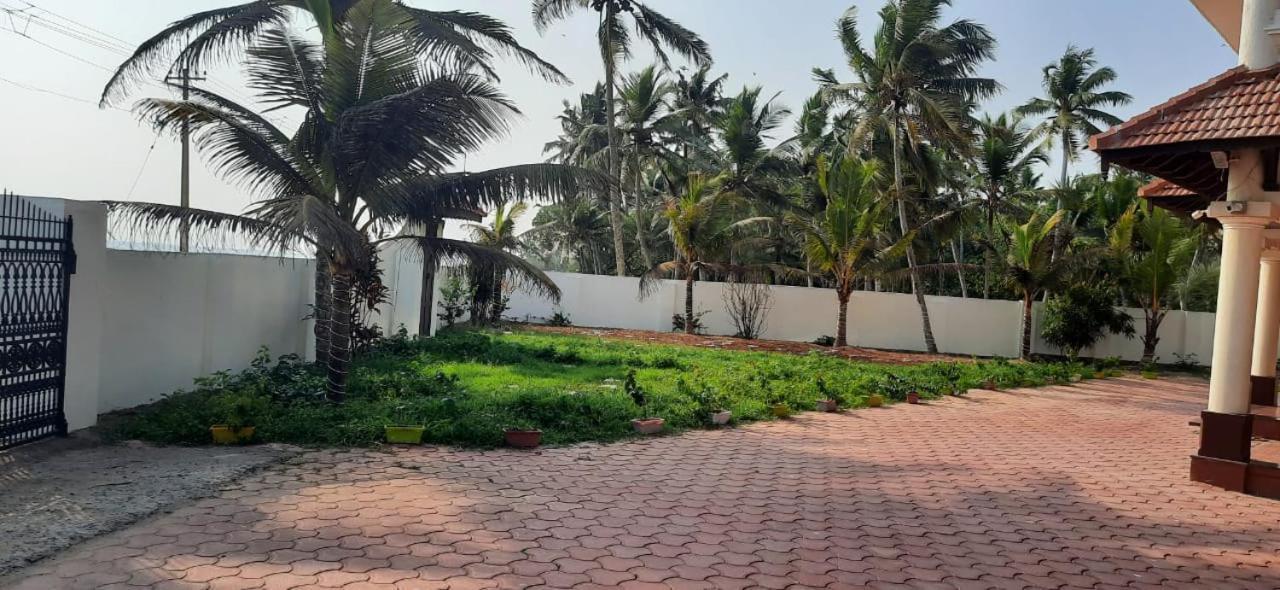 Poovar Sea View Rooms And Boating Family & Couple Only Extérieur photo